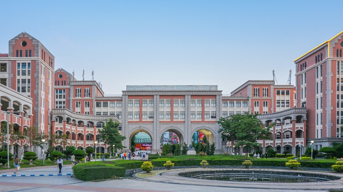 集美大学诚毅学院怎么样(诚毅学院和嘉庚学院哪个好)-图1